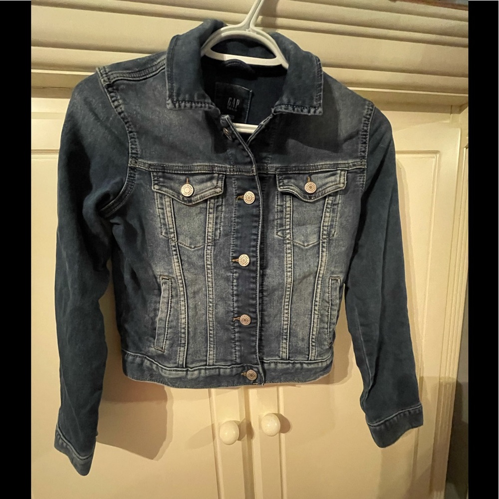 Gap brand new jean jacket size L reg